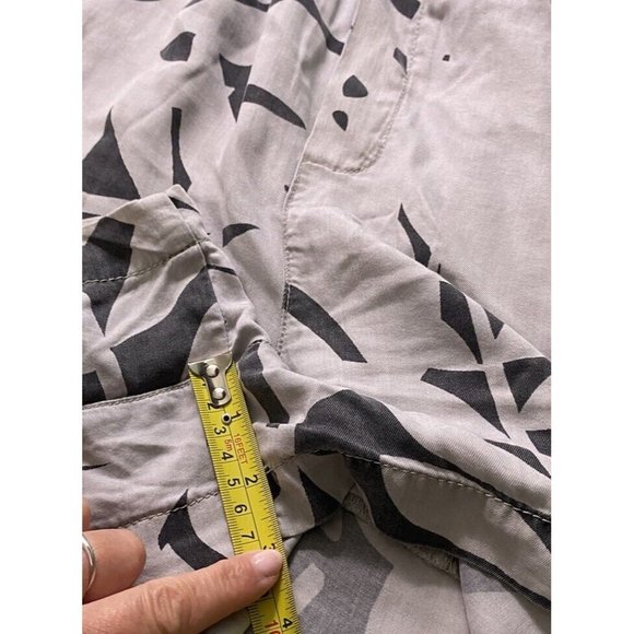 Jane & Delancey 100% Lyocell Tropical Leaf Print Beachy High Waist Shorts M Gray - Picture 8 of 9